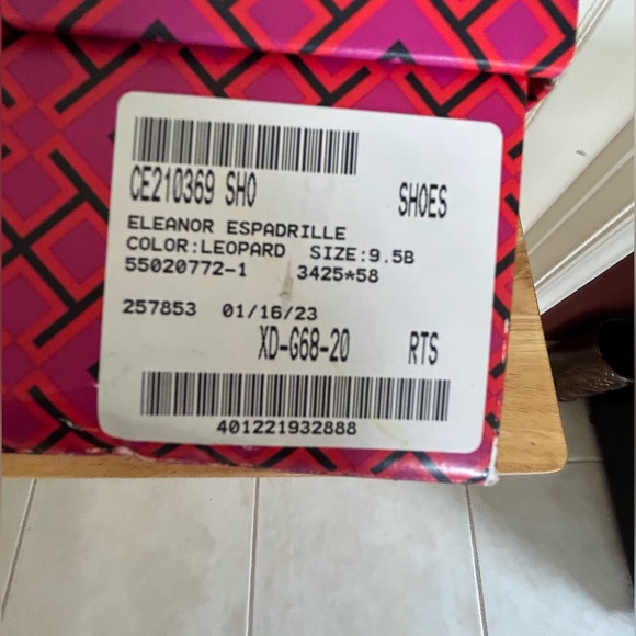 Tory Burch Eleanor Espadrilles, 9.5 - Picture 6 of 7